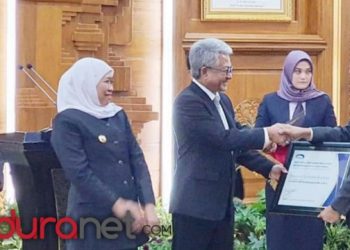 BPKP Beri Penghargaan Kepada Bupati Pamekasan