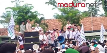 “Perang” Tagar Bupati Pamekasan dan Tagar KH Ali Salim