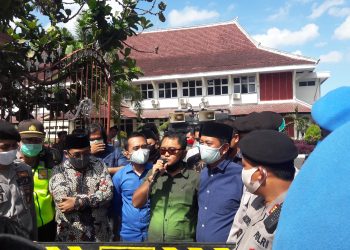 Jaka Jatim Unjuk Rasa Soal Drama Politik Bupati dan DPRD Pamekasan