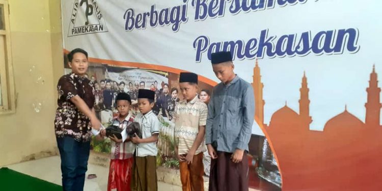 Jelang Idul Fitri Jurnalis Pamekasan Santuni 200 Yatim
