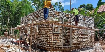 Sejumlah Wartawan di Pamekasan Terlibat Proyek Rumah Tidak Layak Huni