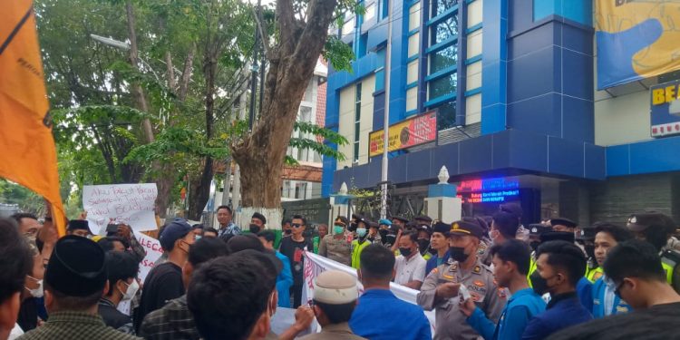 PMII Pamekasan Tantang Bea Cukai Madura Datangi Pabrik Rokok Ilegal