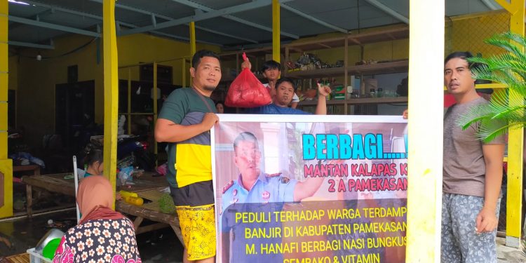 Mantan Kalapas Pamekasan Kirim Bantuan dari NTT untuk Korban Banjir