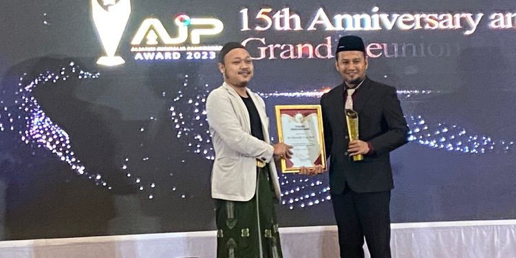 Kepala Kemenag Pamekasan Raih AJP Award Sebagai Tokoh Penggerak Moderasi Beragama