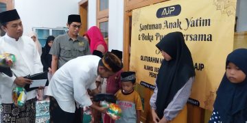 AJP Berbagi Kebahagiaan Bersama 150 Anak Yatim 