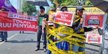 Koalisi Masyarakat dan Pers Surabaya Tolak RUU Penyiaran