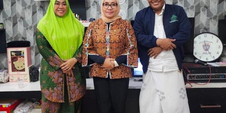 Bertemu Menteri Perempuan dan Anak Wabup Terpilih Dipesan untuk Berdayakan Pesantren
