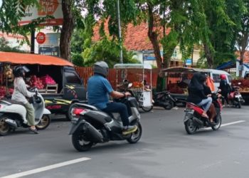 Warga Dukung Pol PP “Usir” PKL Arek Lancor