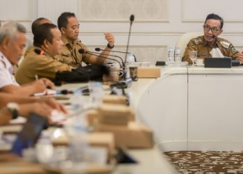 Bupati Pamekasan Ajak Semua Pejabat Kerja Keras karena APBD Sakit