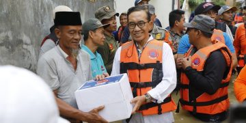 BPBD Pamekasan Kirim Bantuan Darurat ke Korban Banjir
