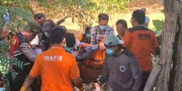 Identitas Mayat Perempuan yang Mengambang di Sungai Diketahui dari Tahi Lalatnya