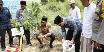 100 Hari Kerja Bupati Pamekasan Ajak Pesantren Kembangkan RTH