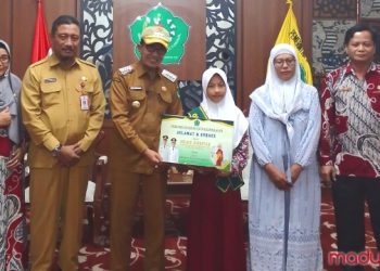 Mahir 2 Bahasa Siswi SDN Lembung Wakili Indonesia di Ajang Internasional