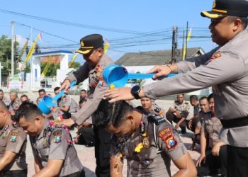 Berkah HUT Bhayangkara 51 Polisi di Pamekasan Naik Pangkat