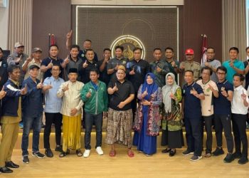 Bos Bawang Mas Grup Beri Bonus Atlet Berprestasi Poprov IX 2025