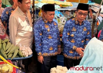 36 Lapak Pedagang Pasar Waru Ditertibkan Jalan Raya Lancar