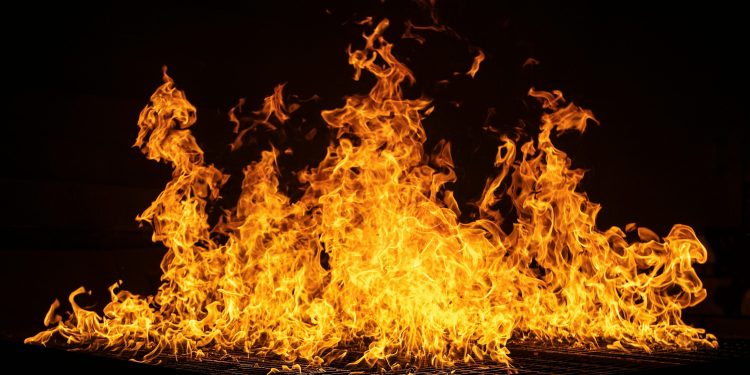 Warga Batumarmar Geger dengan Penemuan Pria Hangus Terbakar di Bekas Tambang Batu Bata