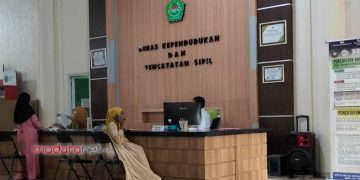 Ruang pelayanan Dinas Kependudukan dan Pencatatan Sipil (Disdukcapil) Pamekasan.