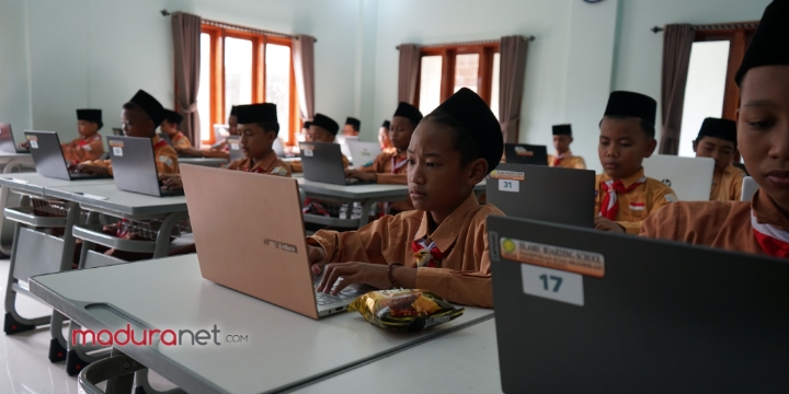 Teknologi di IBS PKMKK Berhasil Dorong Nalar Kritis Santri